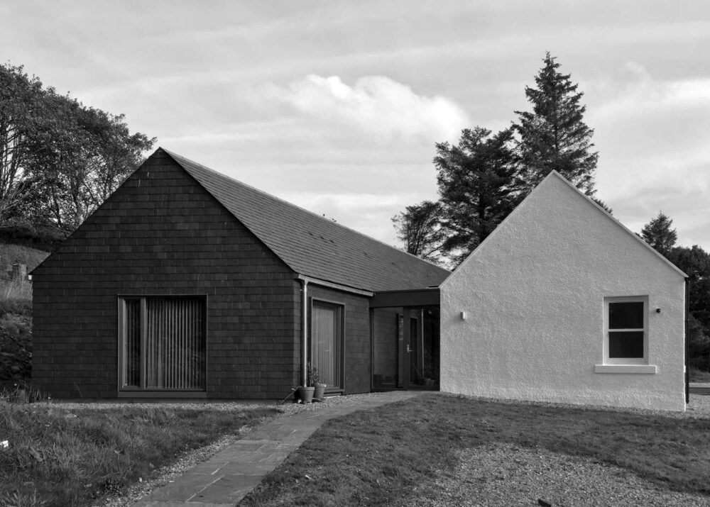 IMG 7976 1340 c copy black and white