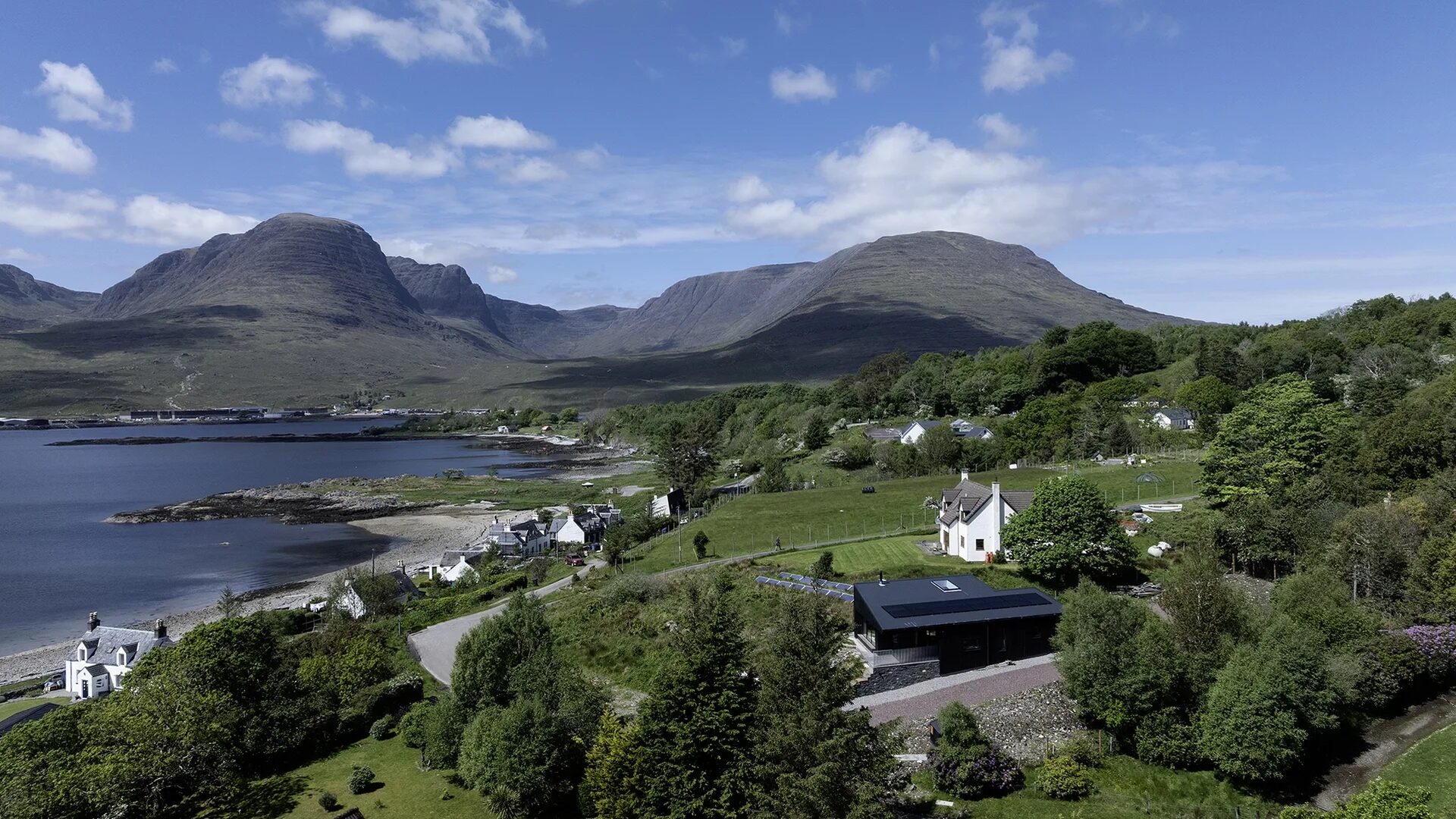 Taigh Dubh